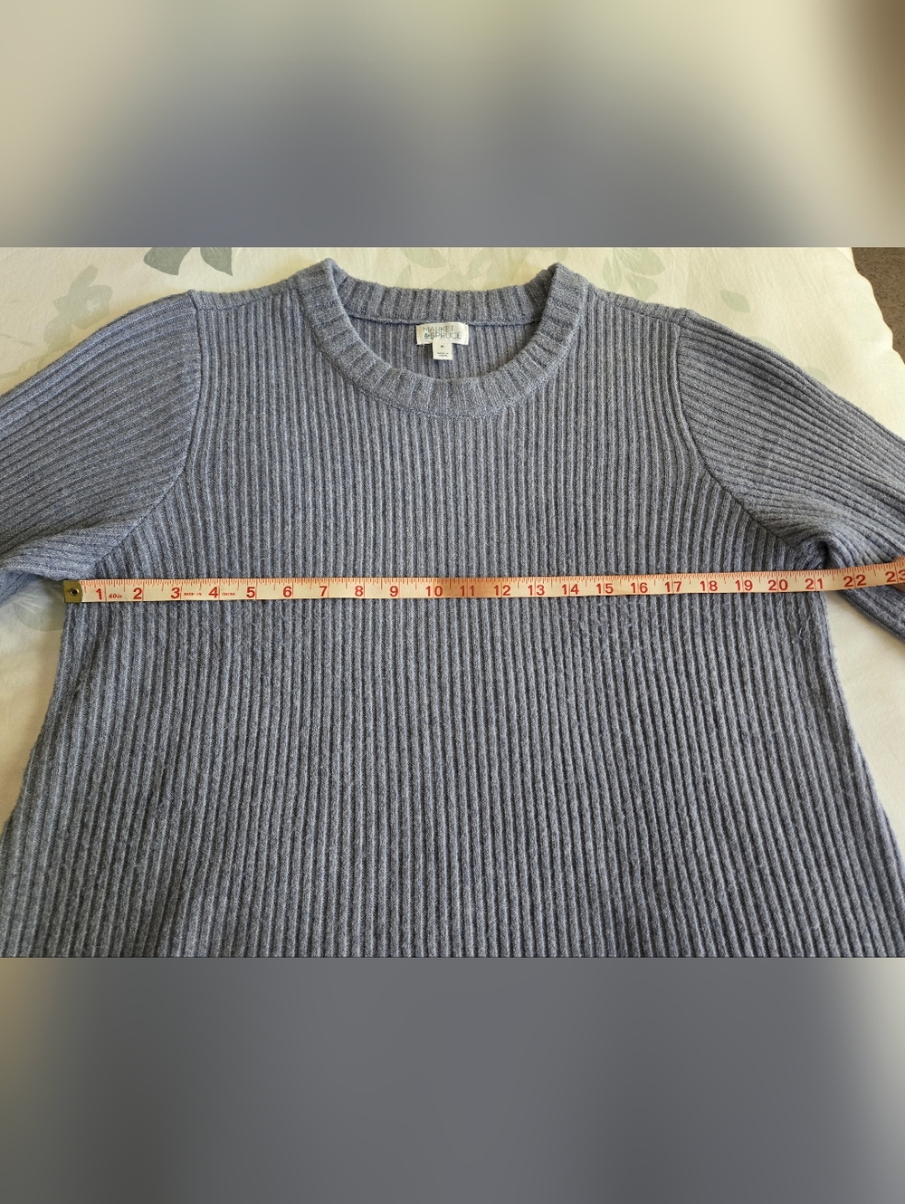 Women's Ribbed Sweater - Picture 5 of 5